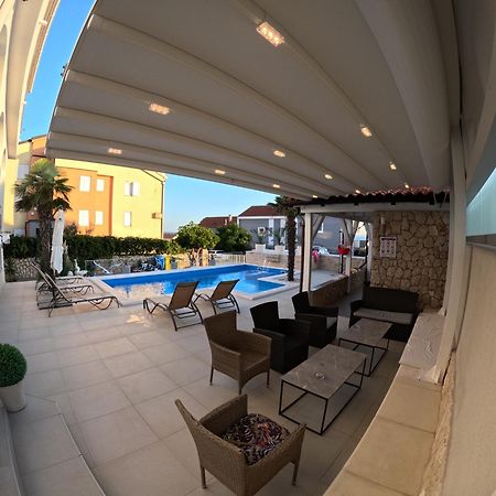 Apartments Sun Dance With Heated Pool Novalja Εξωτερικό φωτογραφία