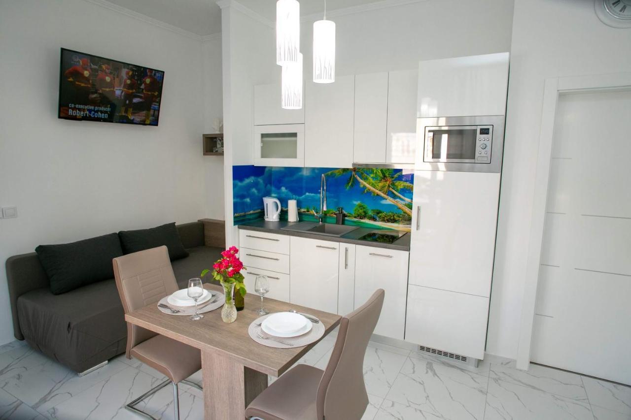 Apartments Sun Dance With Heated Pool Novalja Εξωτερικό φωτογραφία