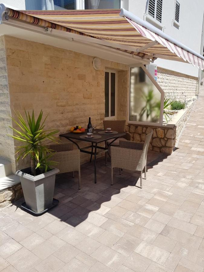 Apartments Sun Dance With Heated Pool Novalja Εξωτερικό φωτογραφία
