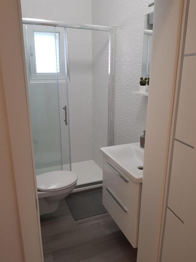 Apartments Sun Dance With Heated Pool Novalja Εξωτερικό φωτογραφία