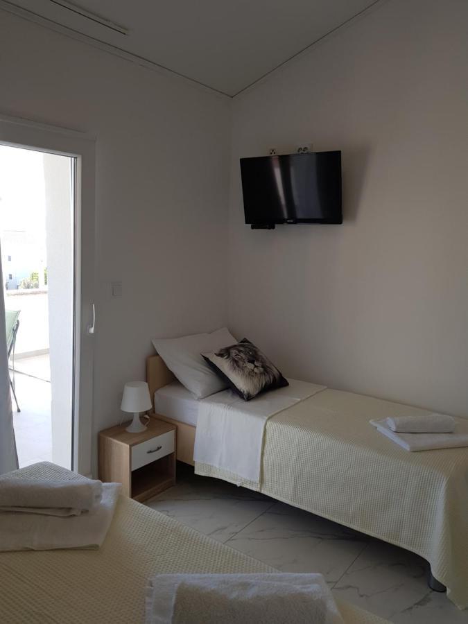 Apartments Sun Dance With Heated Pool Novalja Εξωτερικό φωτογραφία