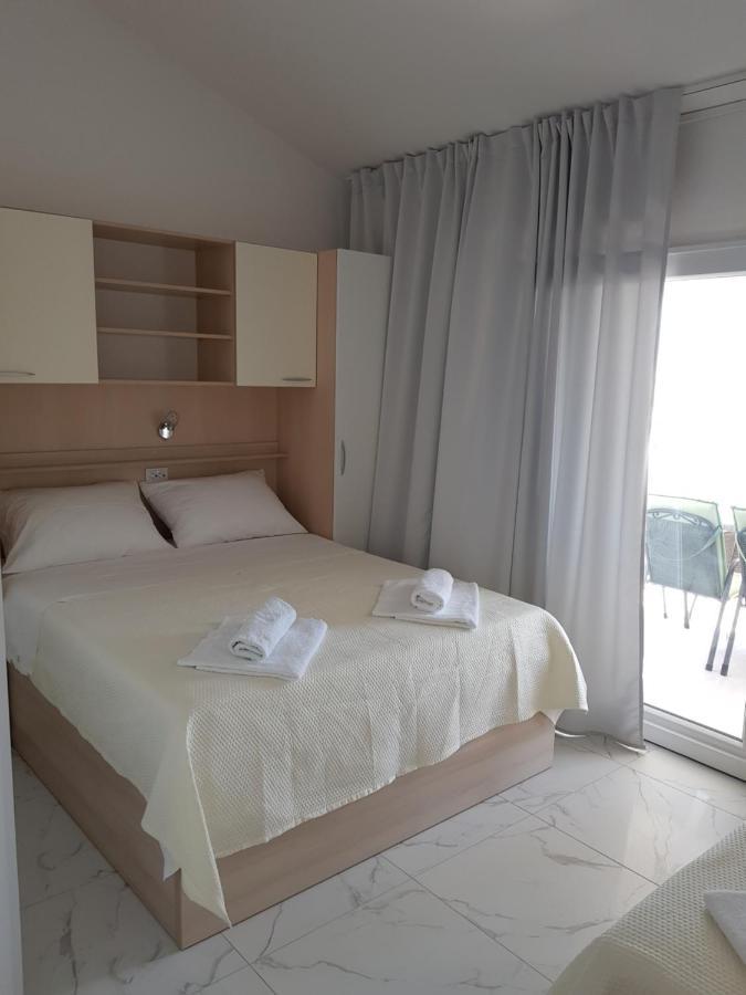 Apartments Sun Dance With Heated Pool Novalja Εξωτερικό φωτογραφία